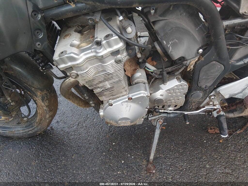 JS1GN77A1T2102188 1996 SUZUKI GSF600 photo no. 9