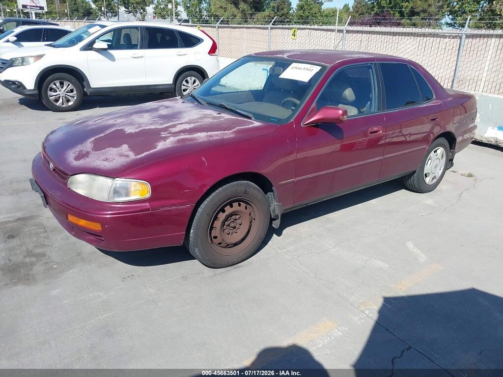 4T1BF12KXTU138262 1996 TOYOTA CAMRY photo no. 2