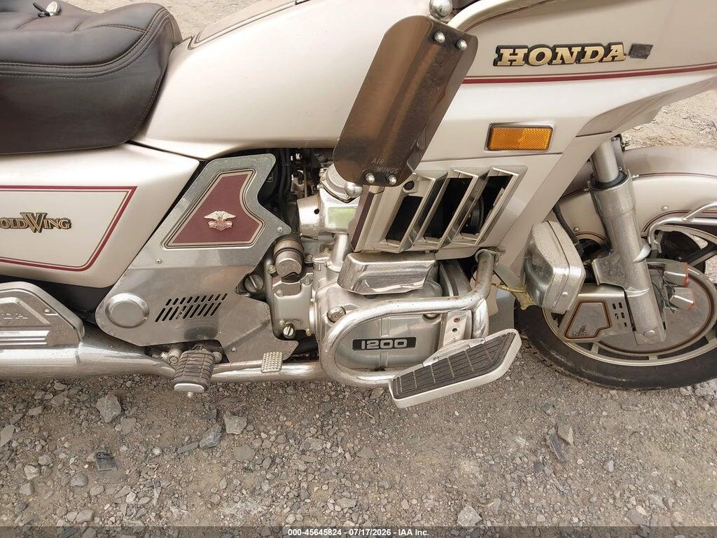 1HFSC1416HA306009 1987 HONDA GL1200 photo no. 8