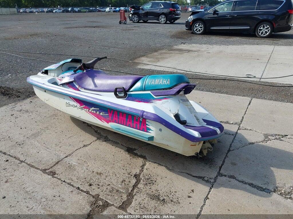 00000YAMA3142F696 1996 YAMAHA WAVEVENTURE 1100 photo no. 3