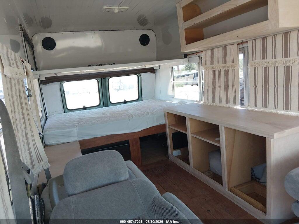 1FDJE34H1KHB05993 1989 FORD ECONOLINE photo no. 8