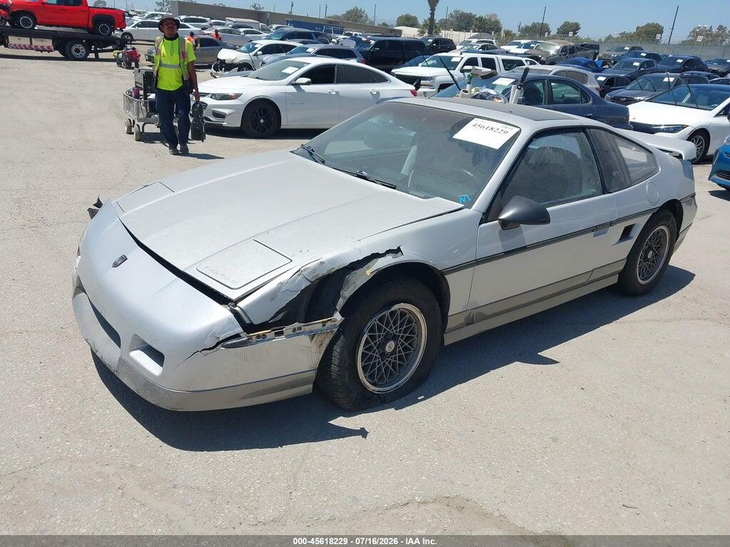 1G2PG1190HP201126 1987 PONTIAC FIERO photo no. 2