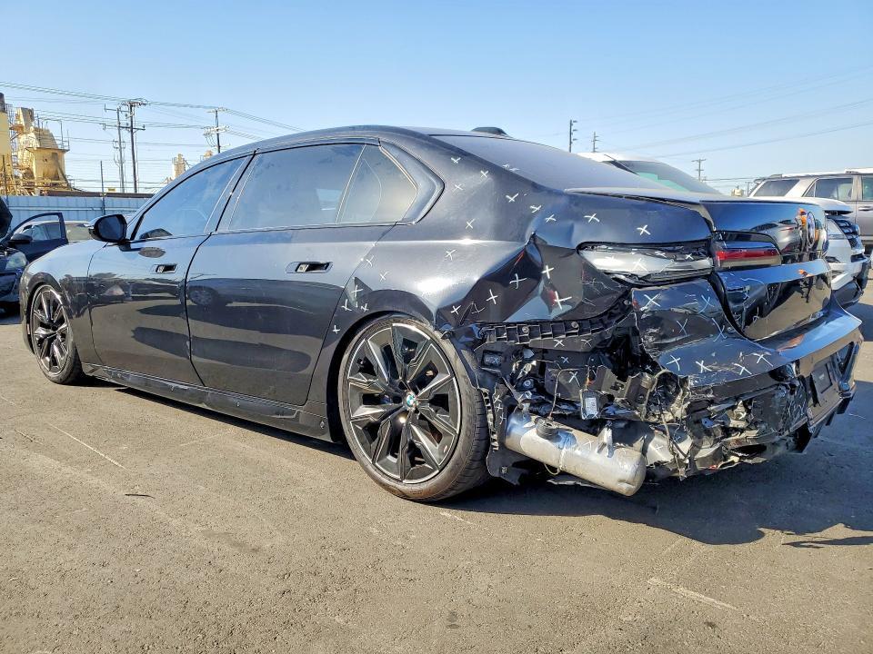 WBA23EH0XPCM41416 2023 BMW 7 SERIES photo no. 2