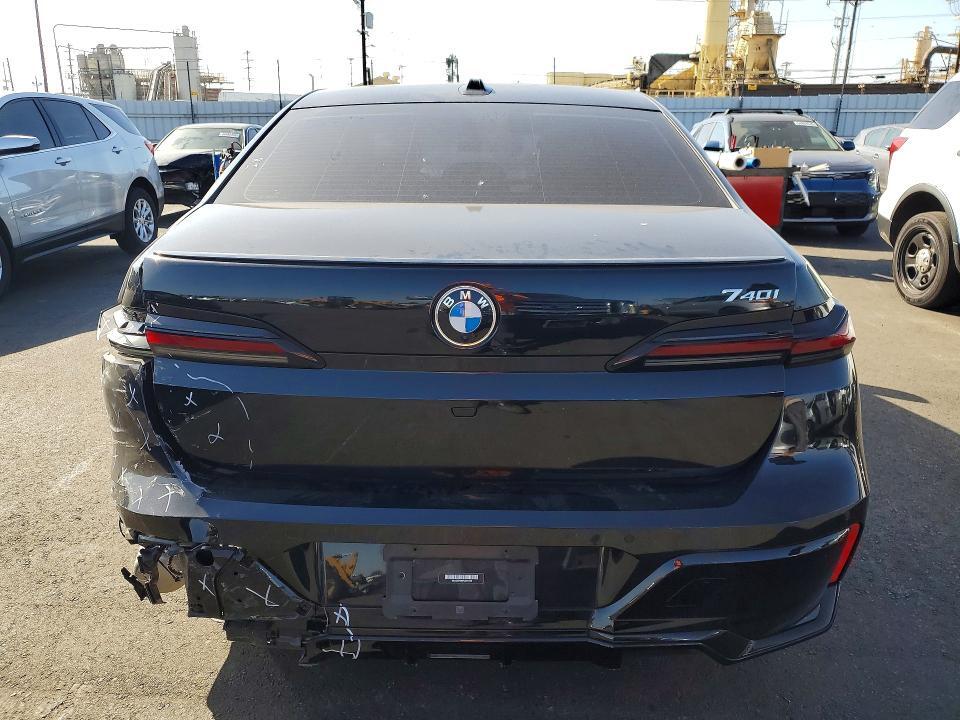 WBA23EH0XPCM41416 2023 BMW 7 SERIES photo no. 6