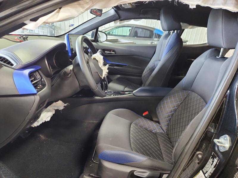 2021 TOYOTA C-HR XLE — Фото 7 из 13