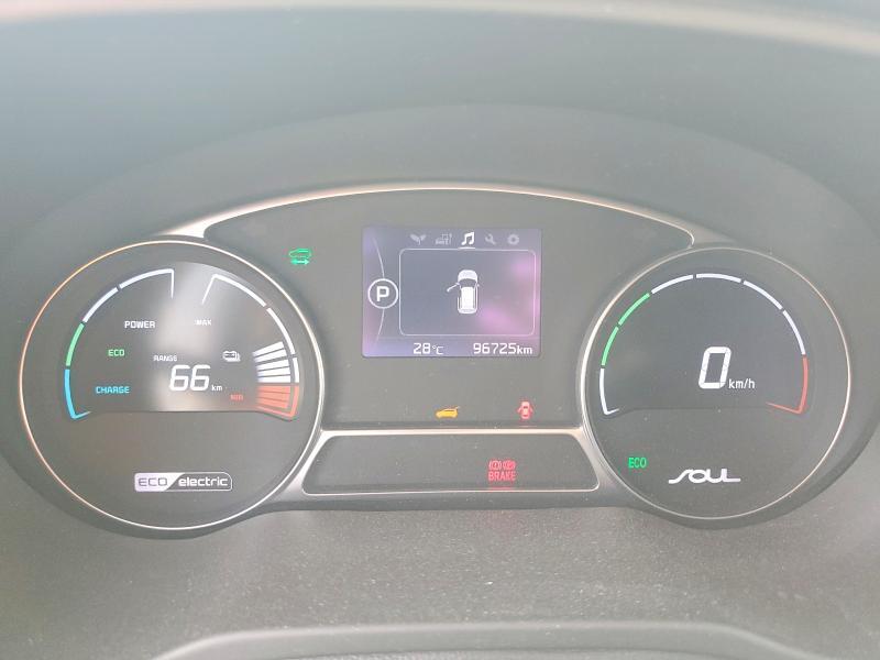 2018 KIA SOUL EV LUXURY — Фото 9 из 12