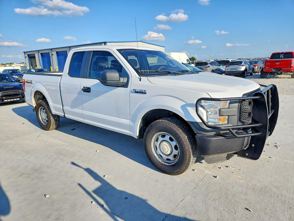 2016 FORD F150 — Фото 4 из 12