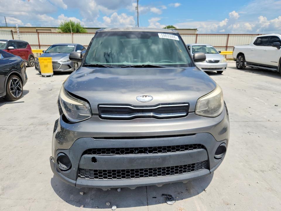 KNDJN2A20H7449215 2017 KIA SOUL photo no. 5