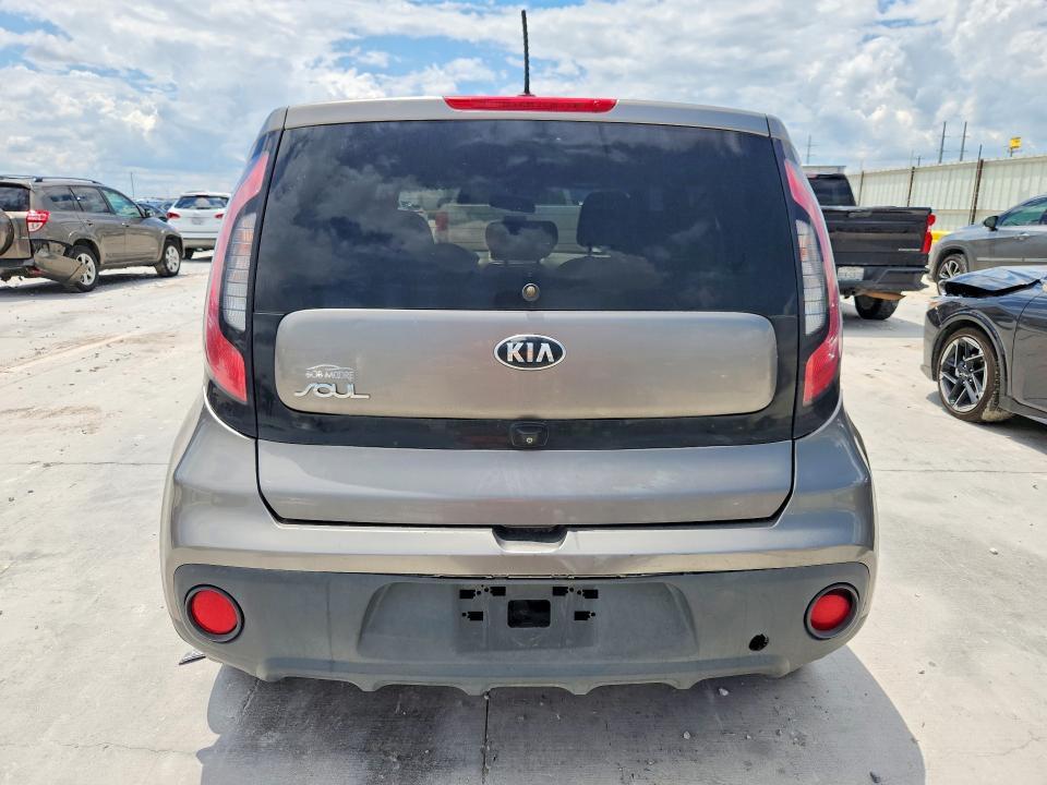 KNDJN2A20H7449215 2017 KIA SOUL photo no. 6