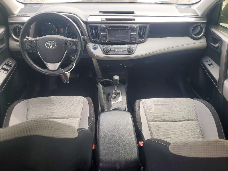 2016 TOYOTA RAV4 HV XLE — Фото 8 из 13