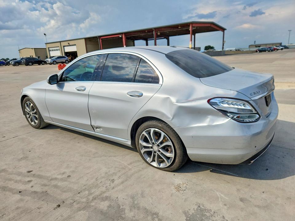 2016 MERCEDES-BENZ C 300 — Фото 2 из 12