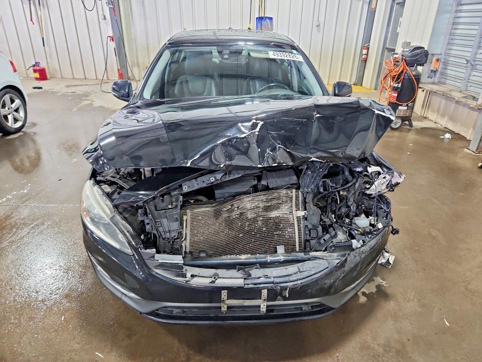 2015 VOLVO S60 PREMIER — Фото 5 из 12