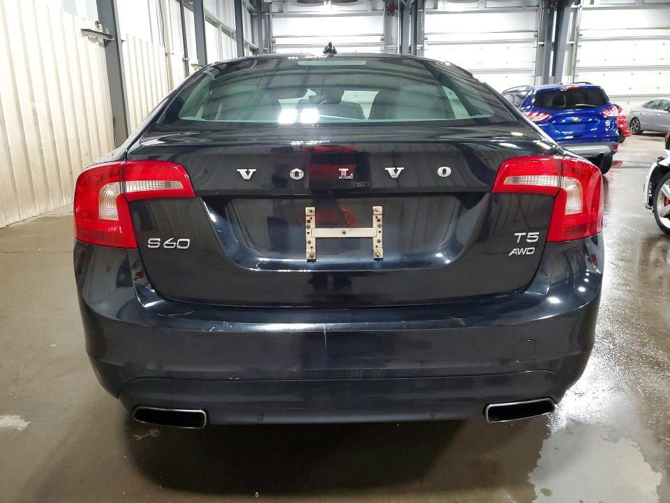 2015 VOLVO S60 PREMIER — Фото 6 из 12
