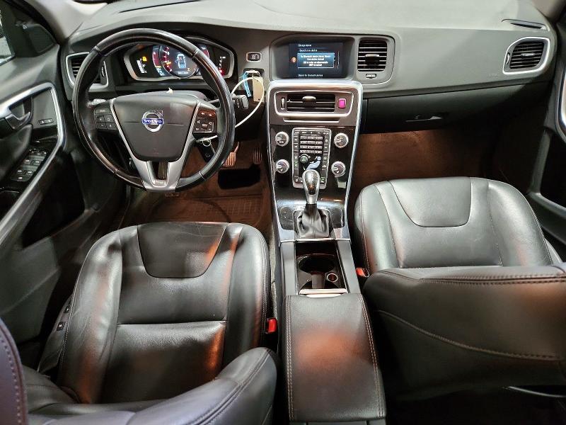 2015 VOLVO S60 PREMIER — Фото 8 из 12