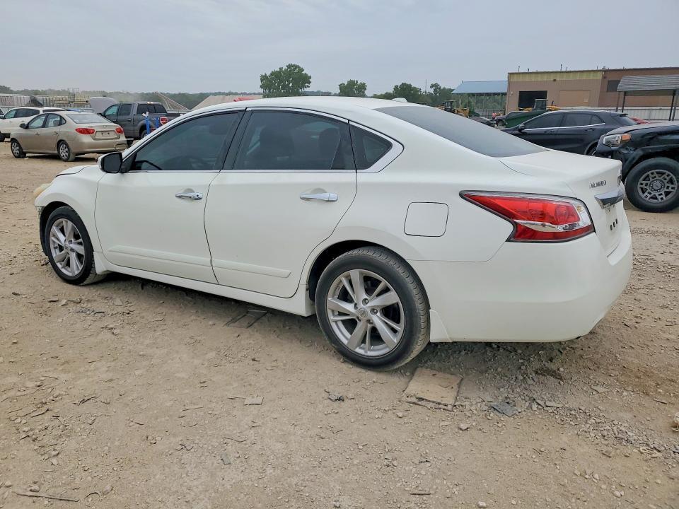 2015 NISSAN ALTIMA 2.5 SV — Фото 2 из 12