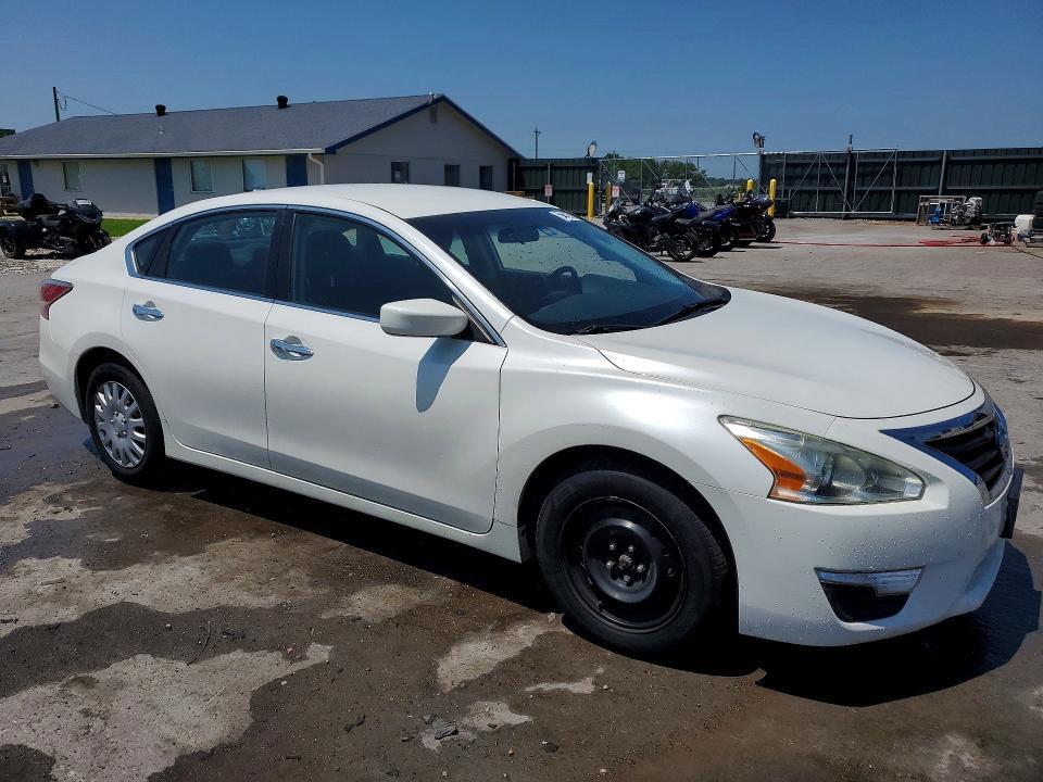 2015 NISSAN ALTIMA 2.5 — Фото 4 из 12