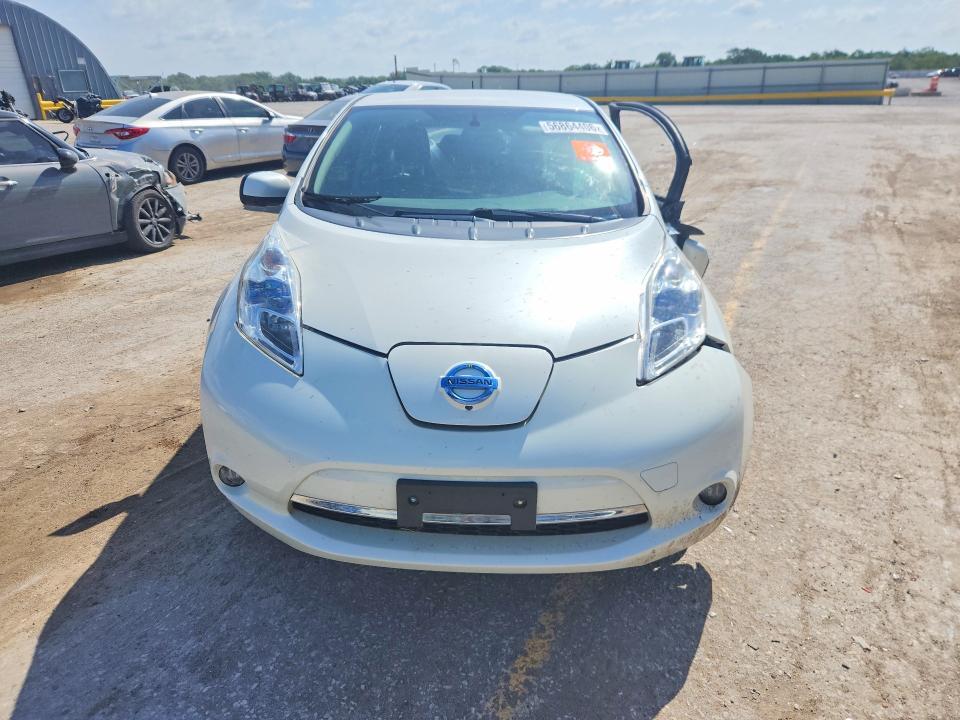 2015 NISSAN LEAF SL — Фото 5 из 12