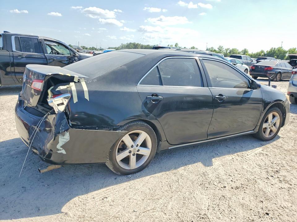 2014 TOYOTA CAMRY LE — Фото 3 из 13
