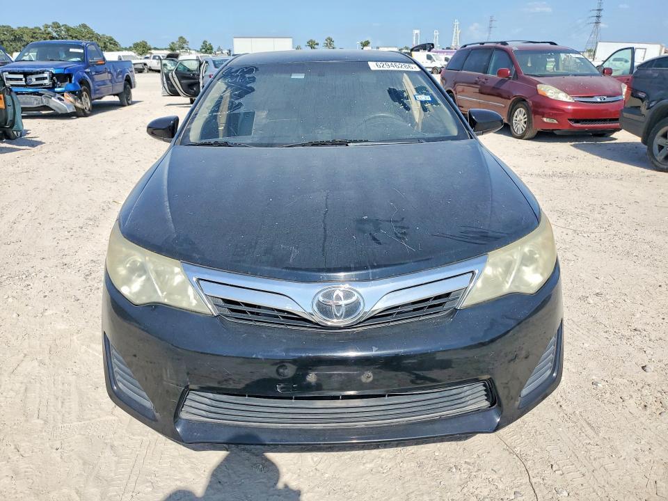 2014 TOYOTA CAMRY LE — Фото 5 из 13