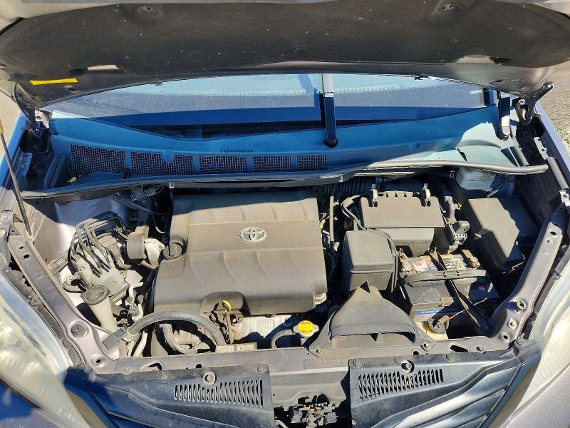 2013 TOYOTA SIENNA L 7-PASSENGER — Фото 12 из 13