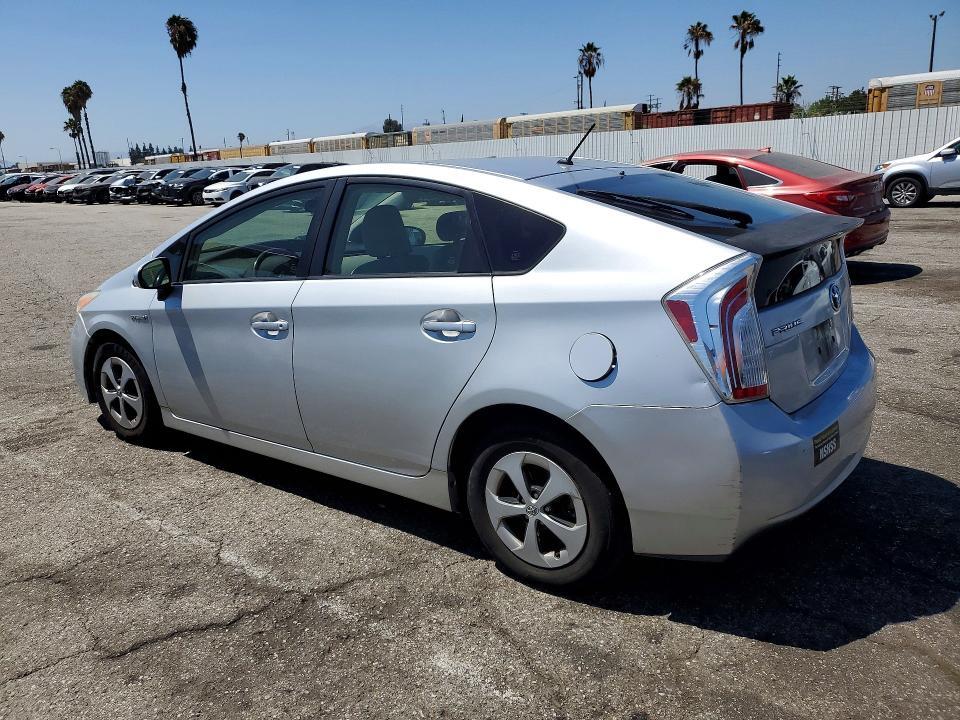 JTDKN3DU2D5596908 2013 TOYOTA PRIUS photo no. 2