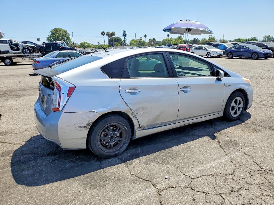 JTDKN3DU2D5596908 2013 TOYOTA PRIUS photo no. 3