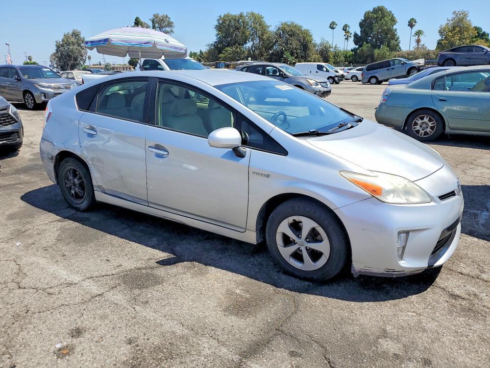 JTDKN3DU2D5596908 2013 TOYOTA PRIUS photo no. 4