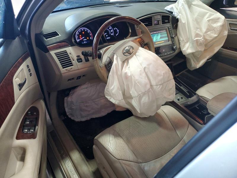 2011 TOYOTA AVALON LIMITED — Фото 8 из 12