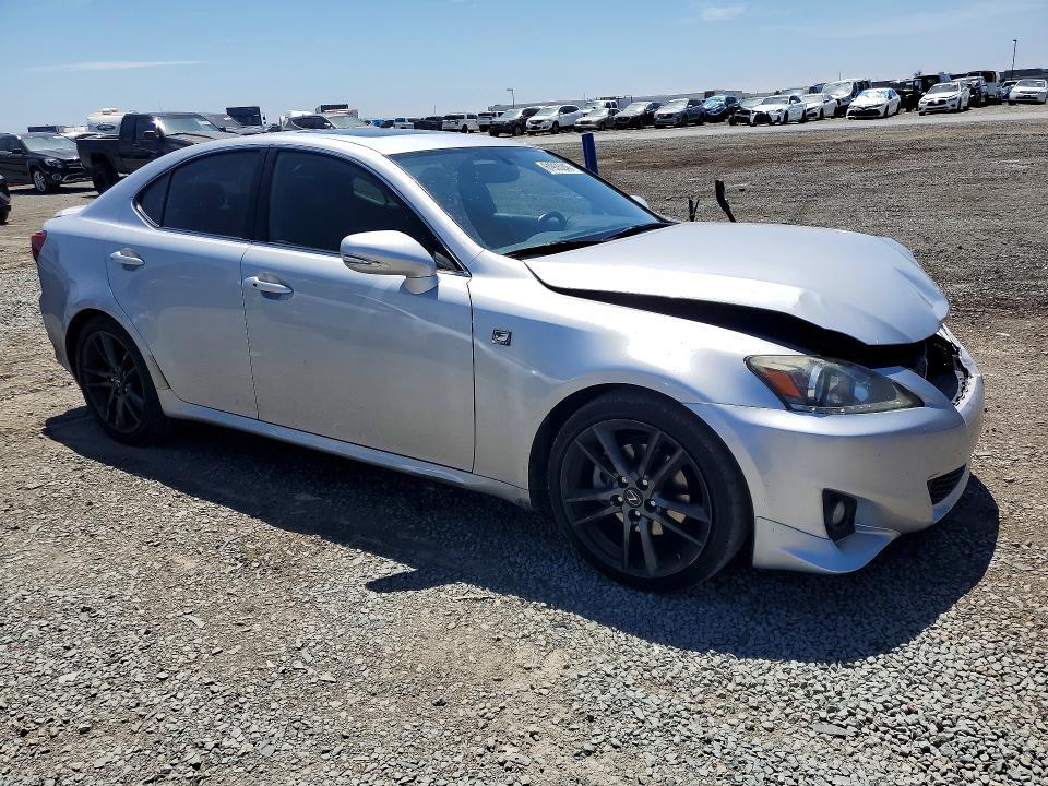 JTHBF5C26B5130077 2011 LEXUS IS photo no. 4