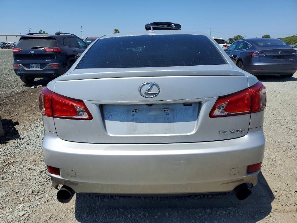 JTHBF5C26B5130077 2011 LEXUS IS photo no. 6