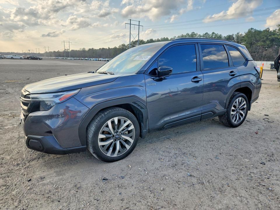 2025 SUBARU FORESTER TOURING