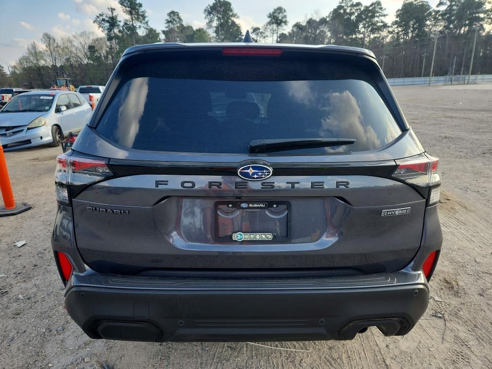 2025 SUBARU FORESTER TOURING — Фото 6 из 13