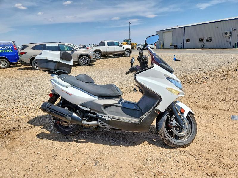 2009 KYMCO USA INC XCITING RFBT7S3799B300427