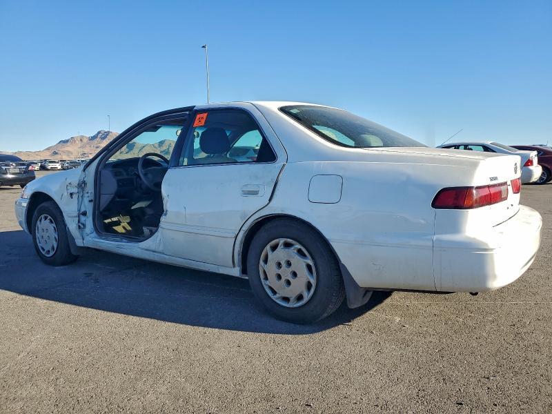 1998 TOYOTA CAMRY LE — Фото 2 из 12