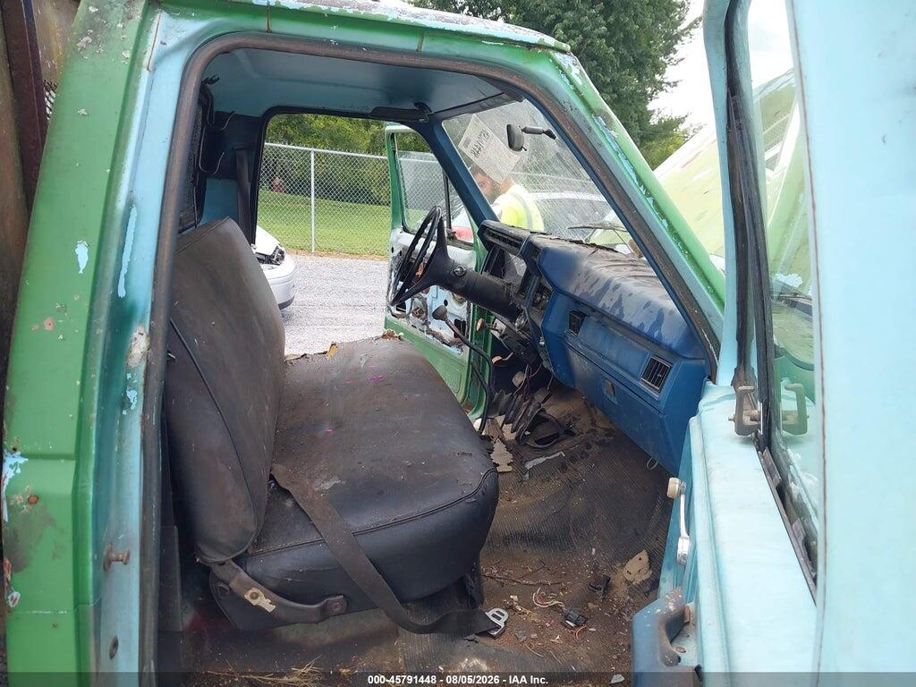 1FTHF36G8DNA44392 1983 FORD F350 photo no. 5