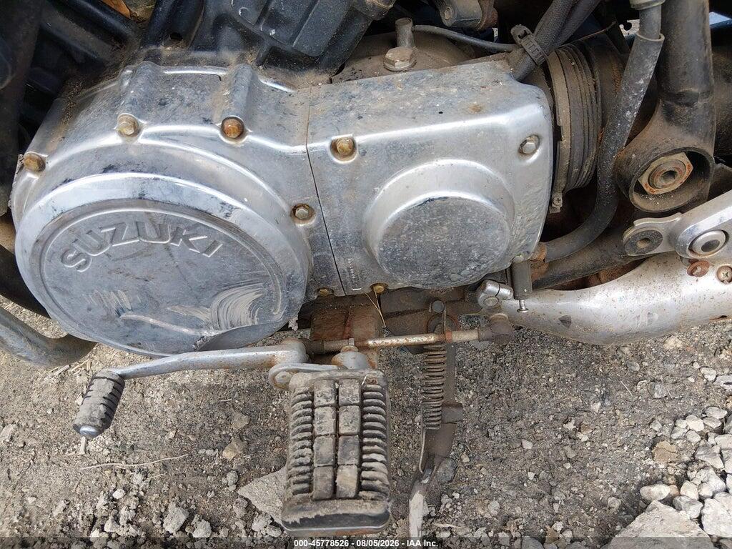 JS1VX71A1H2100717 1987 SUZUKI GV1400 photo no. 8