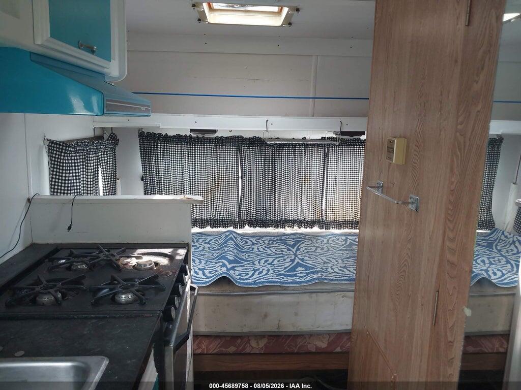 1TC2B2189J1001120 1988 COACHMEN CATALINA photo no. 12