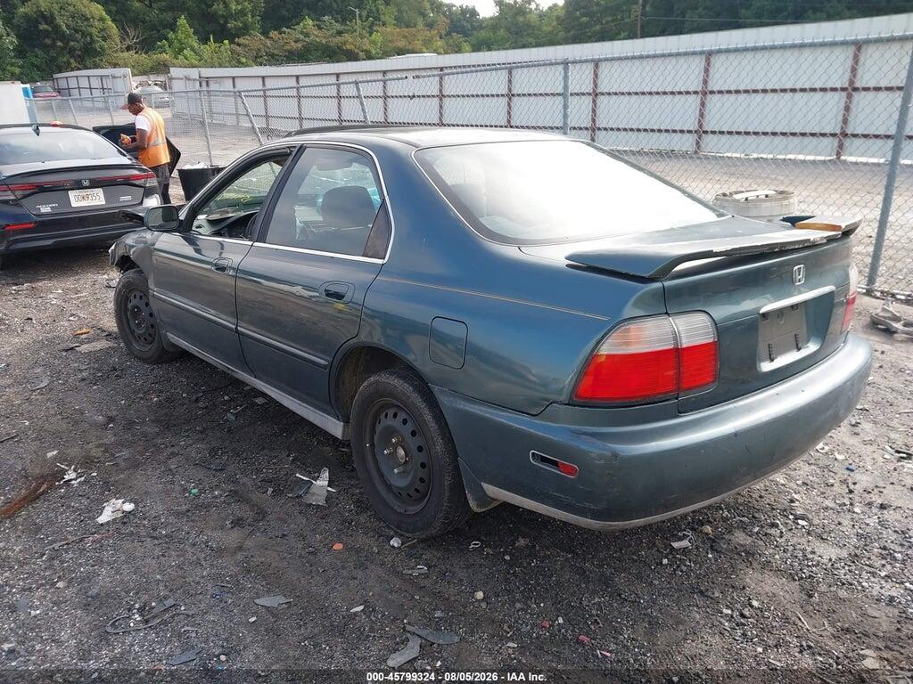 1HGCD5654TA154177 1996 HONDA ACCORD photo no. 3