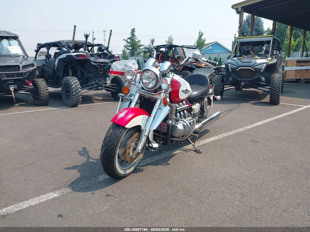 1HFSC3415VA000085 1997 HONDA GL1500 photo no. 2