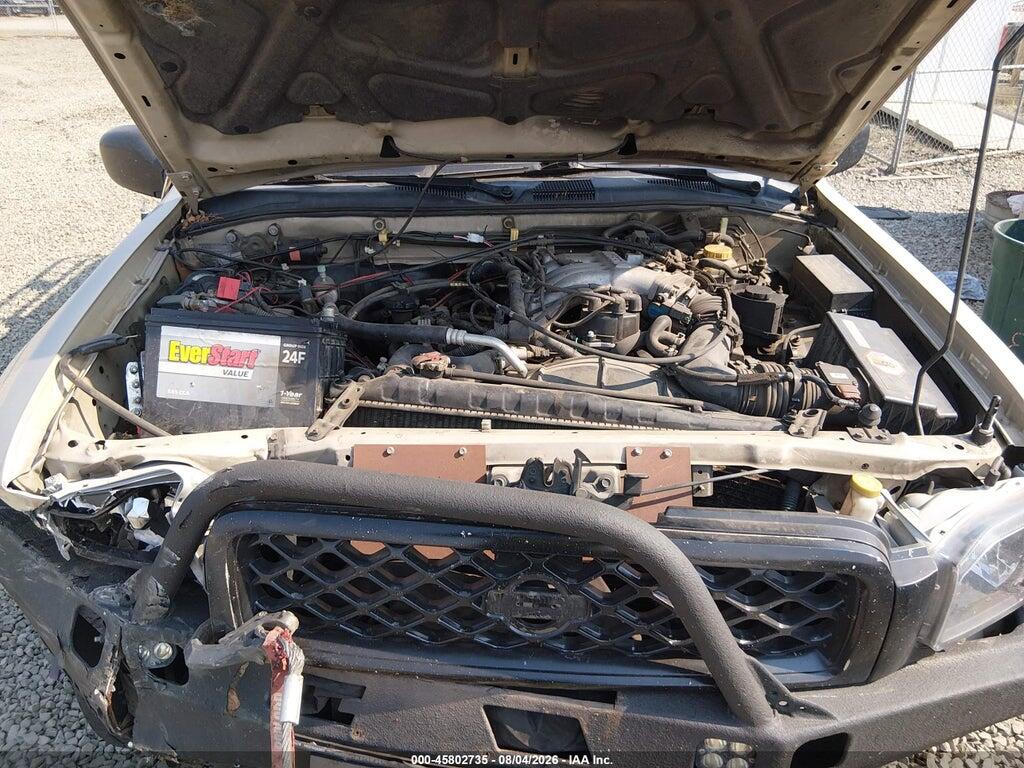 JN8AR07Y0YW413359 2000 NISSAN PATHFINDER photo no. 10