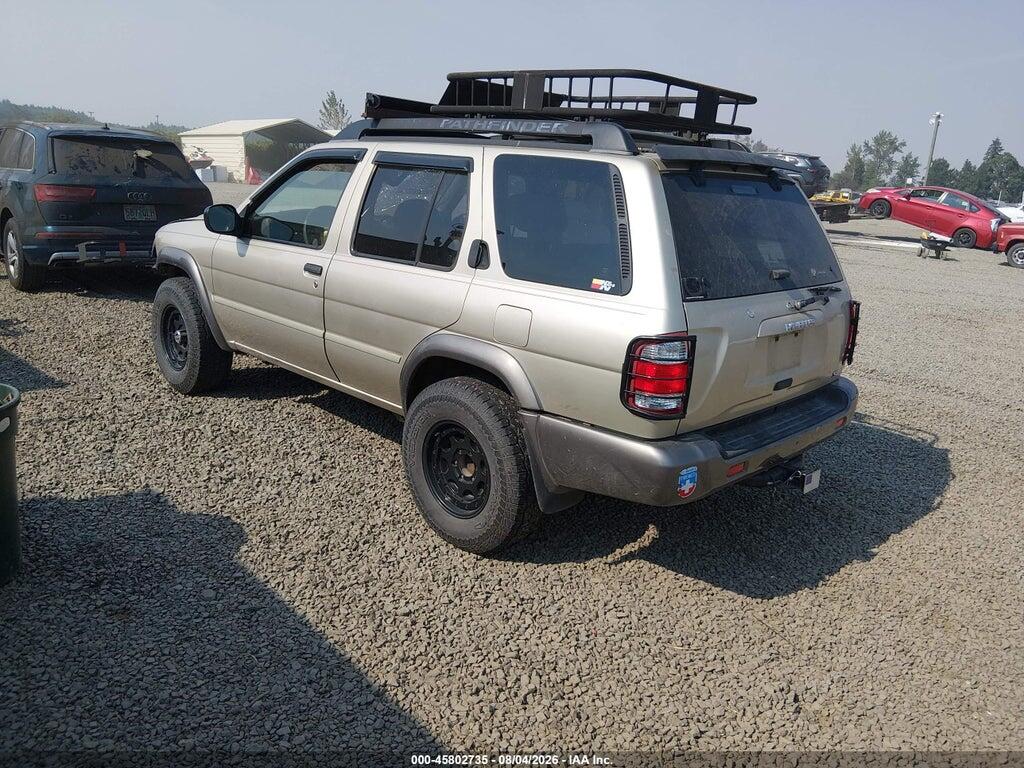 JN8AR07Y0YW413359 2000 NISSAN PATHFINDER photo no. 3