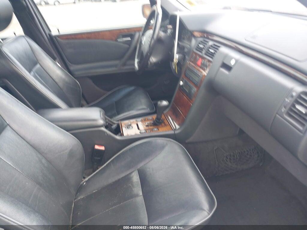 WDBJF65J3YB119053 2000 MERCEDES-BENZ E 320 photo no. 5