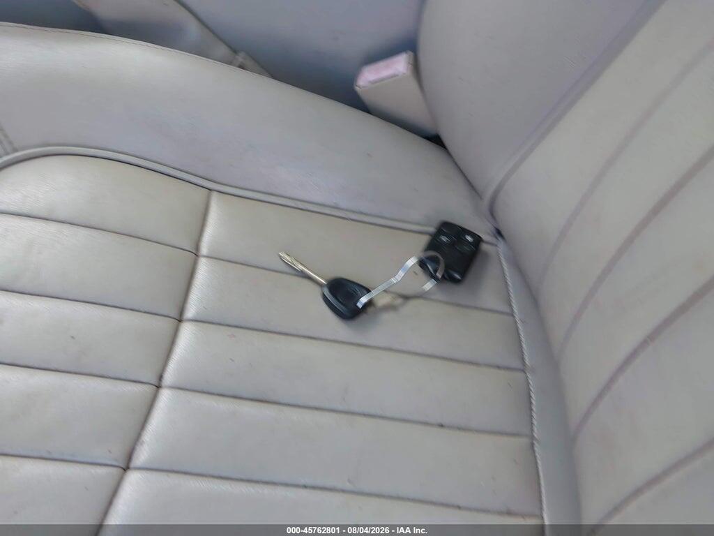 SAJDA14C7YLF20106 2000 JAGUAR XJ8 photo no. 11