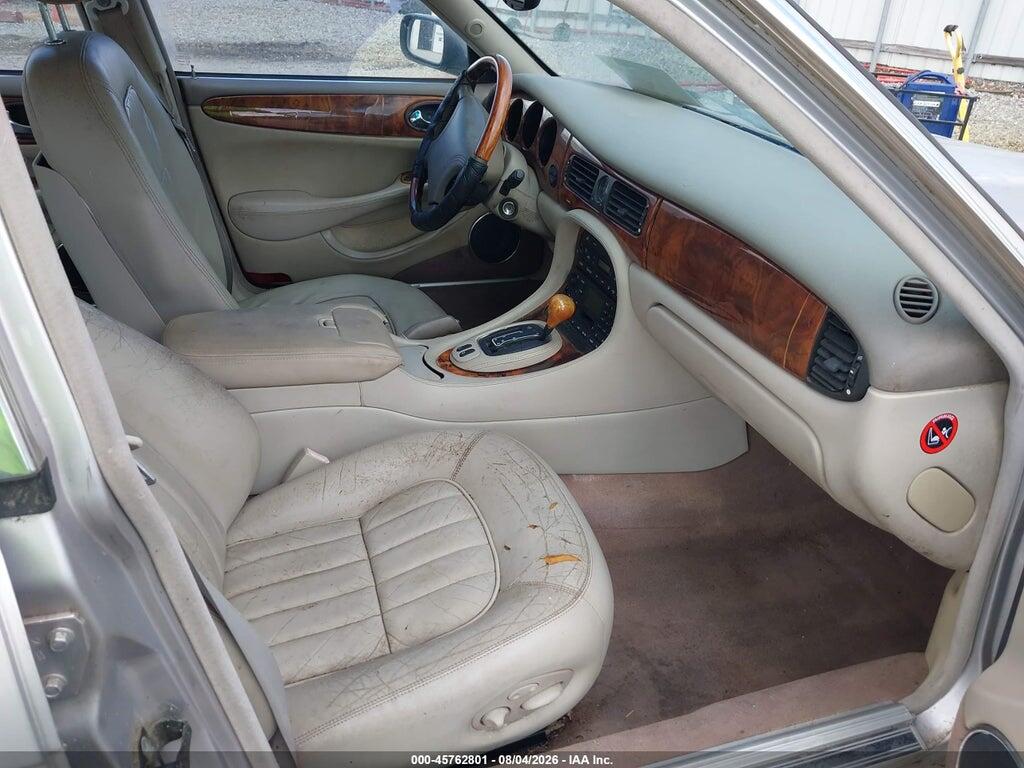 SAJDA14C7YLF20106 2000 JAGUAR XJ8 photo no. 5