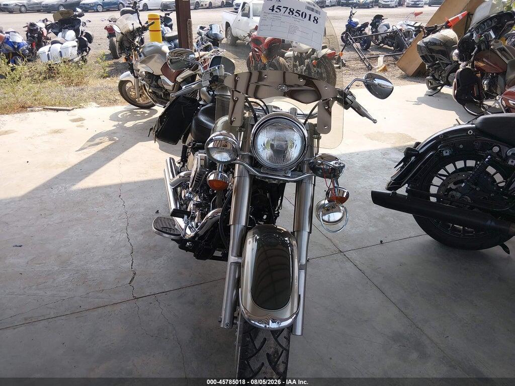 JYAVM01E21A030502 2001 YAMAHA XVS65 photo no. 5