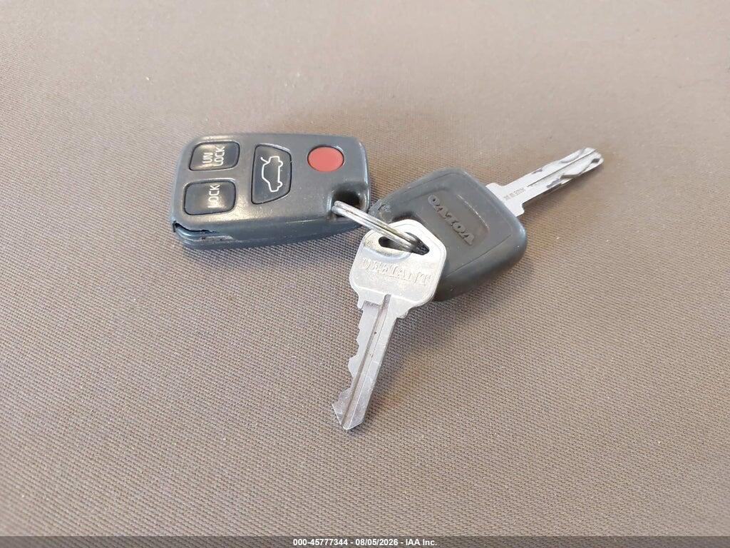 YV1NC53D91J017491 2001 VOLVO C70 photo no. 11