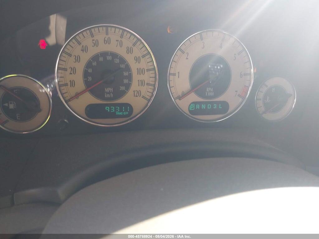 2C8GP64LX2R550962 2002 CHRYSLER TOWN & COUNTRY photo no. 7