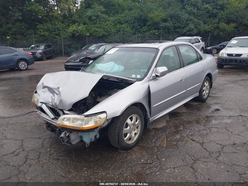 1HGCG66812A003335 2002 HONDA ACCORD photo no. 2