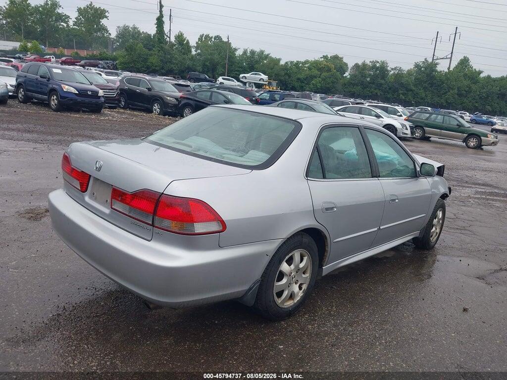 1HGCG66812A003335 2002 HONDA ACCORD photo no. 4