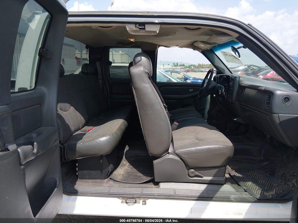 1GCHC29U83E286604 2003 CHEVROLET SILVERADO 2500HD photo no. 8
